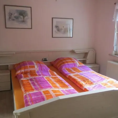 Prázdninový dům In Ruhiger Lage In Der Naehe Zahlreicher Wanderro By Interhome